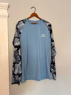 Bassdash Men’s Med UPF 50+ Long Sleeve Fishing Shirt Blue Shark Camo Sun Shirt